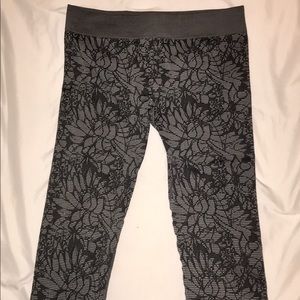 Fabletics Crop work out Leggings
